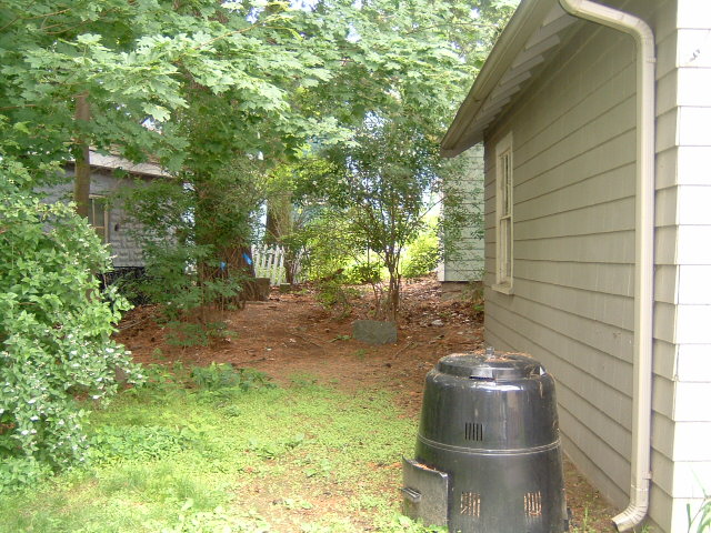 Small Backyard Garden - Terrascapes